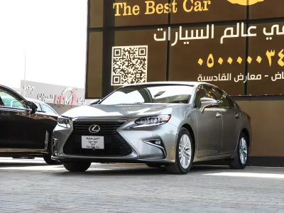 2016 لكزس إي إس 350