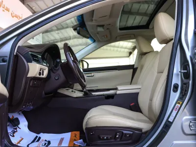 2016 لكزس إي إس 350