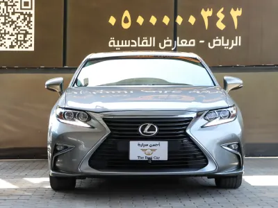 2016 لكزس إي إس 350