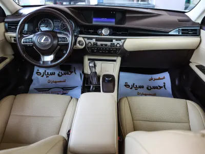 2016 لكزس إي إس 350