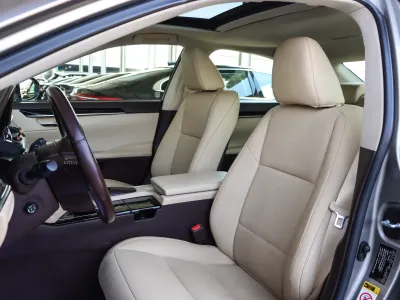 2016 لكزس إي إس 350