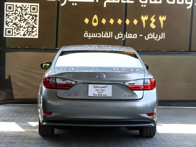 2016 لكزس إي إس 350