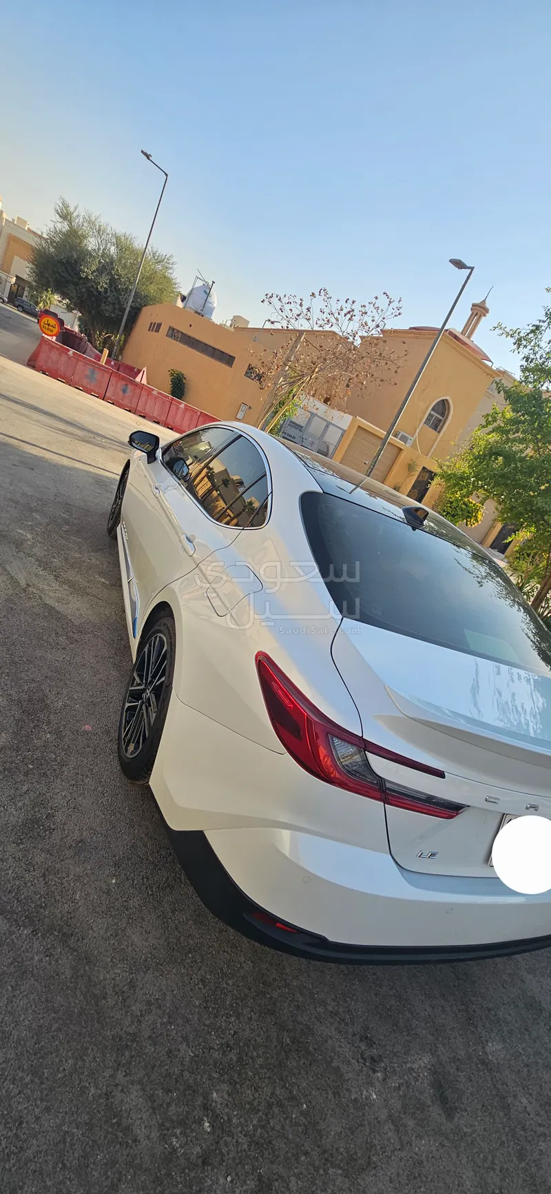 2025 تويوتا كامري ال اي