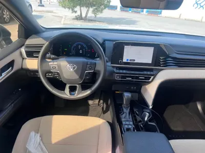 2025 تويوتا كامري ال اي