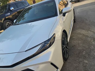 2025 تويوتا كامري ال اي