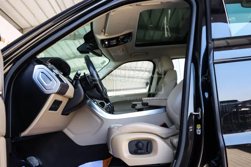 2020 لاند روفر رينج روفر سبورت سوبر تشارج