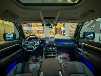 2023 Land Rover Defender SE