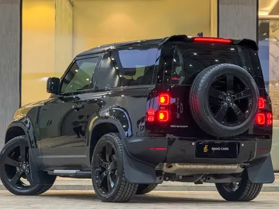 2023 Land Rover Defender SE