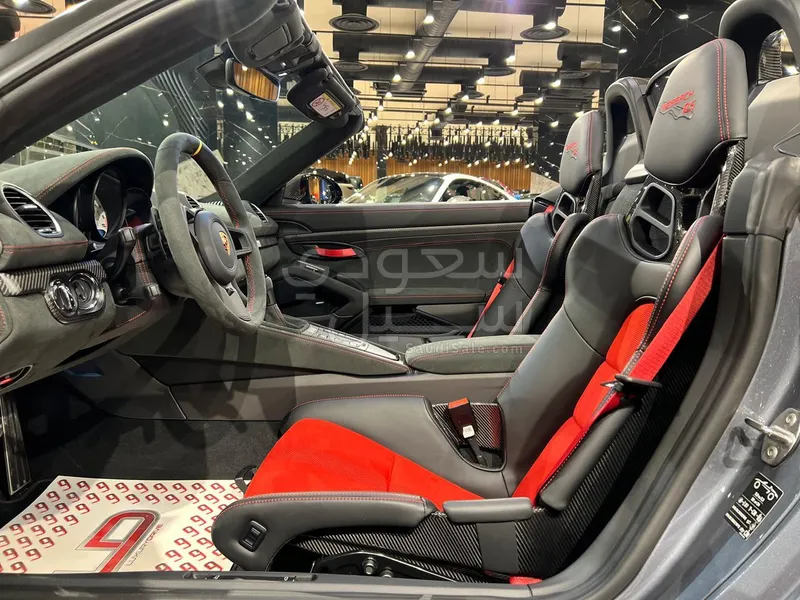 2024 Porsche 718 Spyder