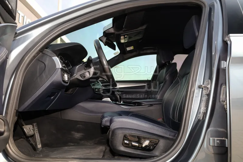 2017 BMW 5 Series 540i