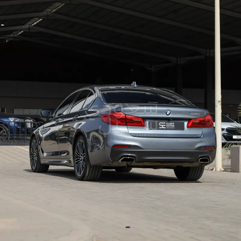 2017 BMW 5 Series 540i