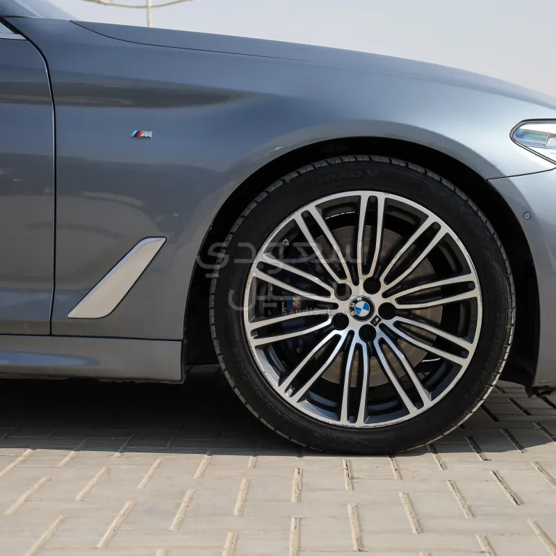 2017 BMW 5 Series 540i