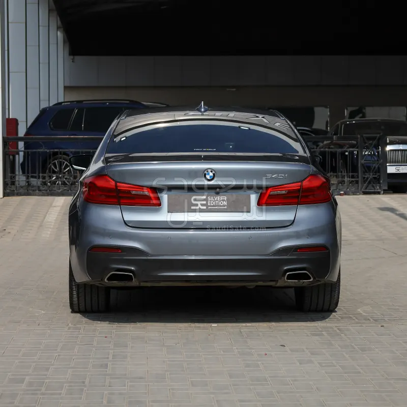 2017 BMW 5 Series 540i