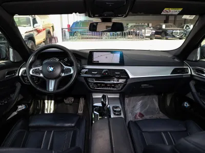 2017 BMW 5 Series 540i