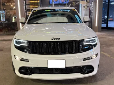 2014 جييب جراند شيروكي اس ار تي