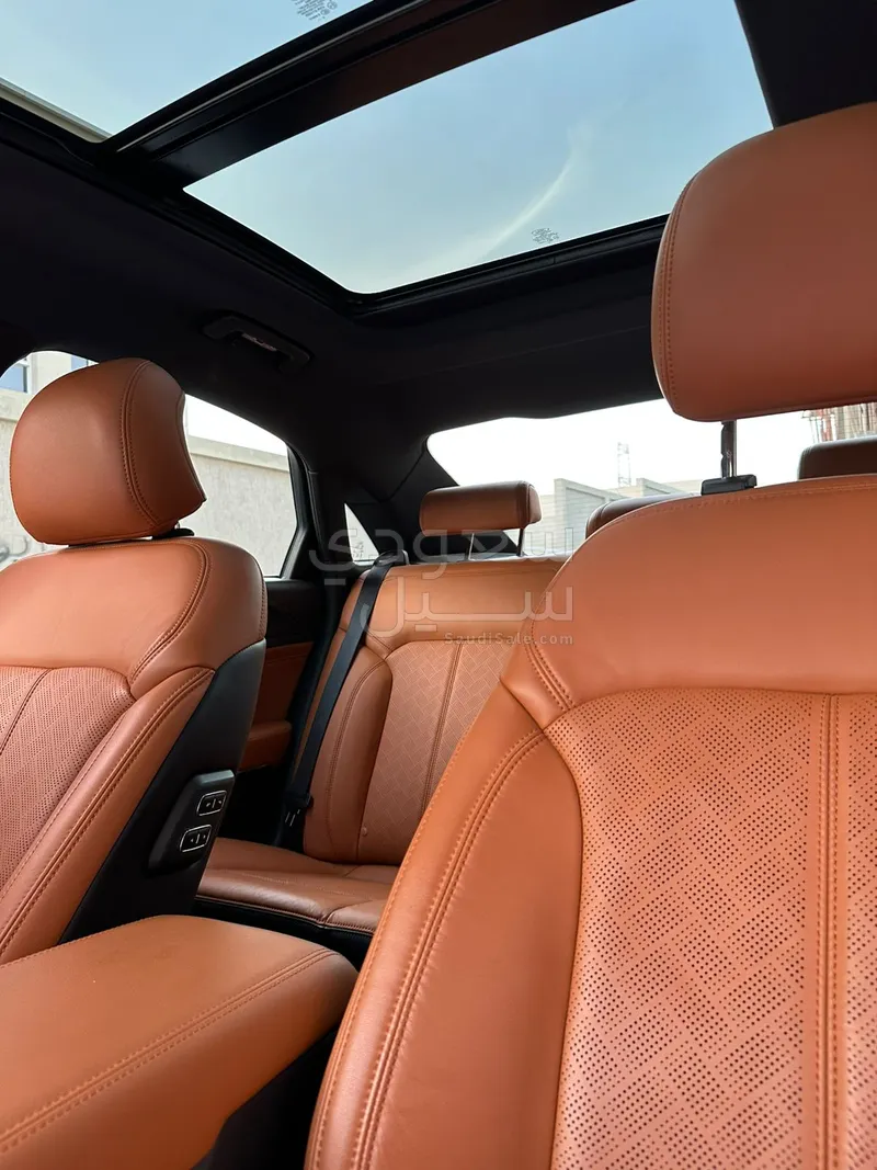 2021 فورد توروس تايتينيوم