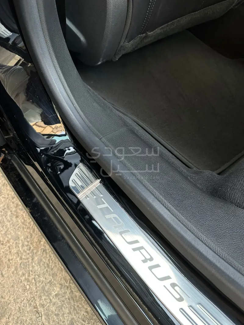 2021 فورد توروس تايتينيوم