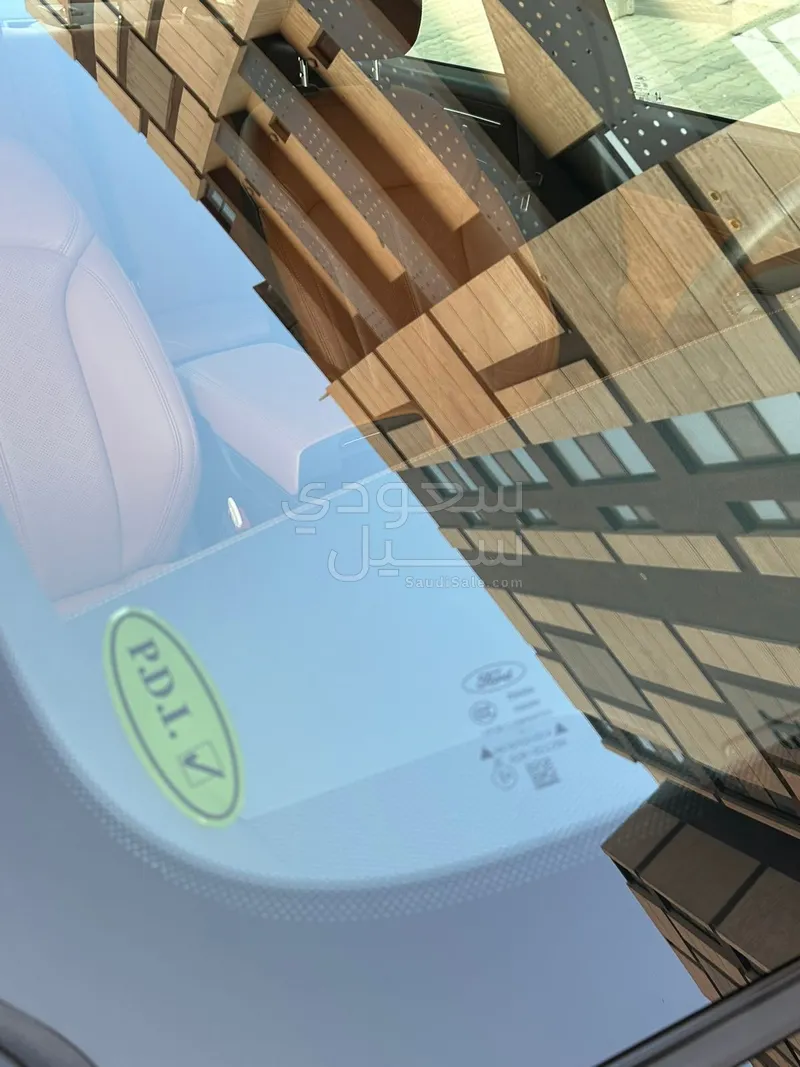 2021 فورد توروس تايتينيوم