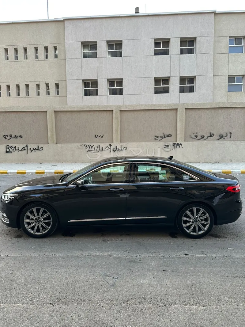 2021 فورد توروس تايتينيوم