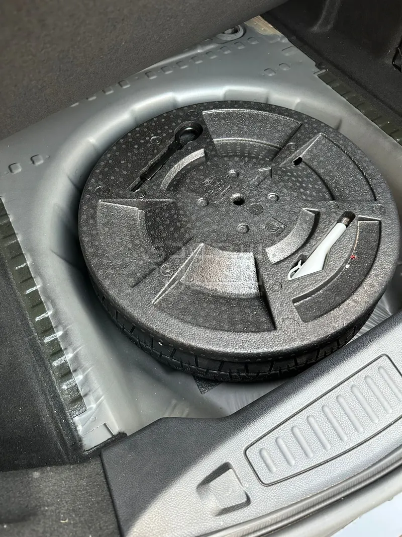 2021 فورد توروس تايتينيوم