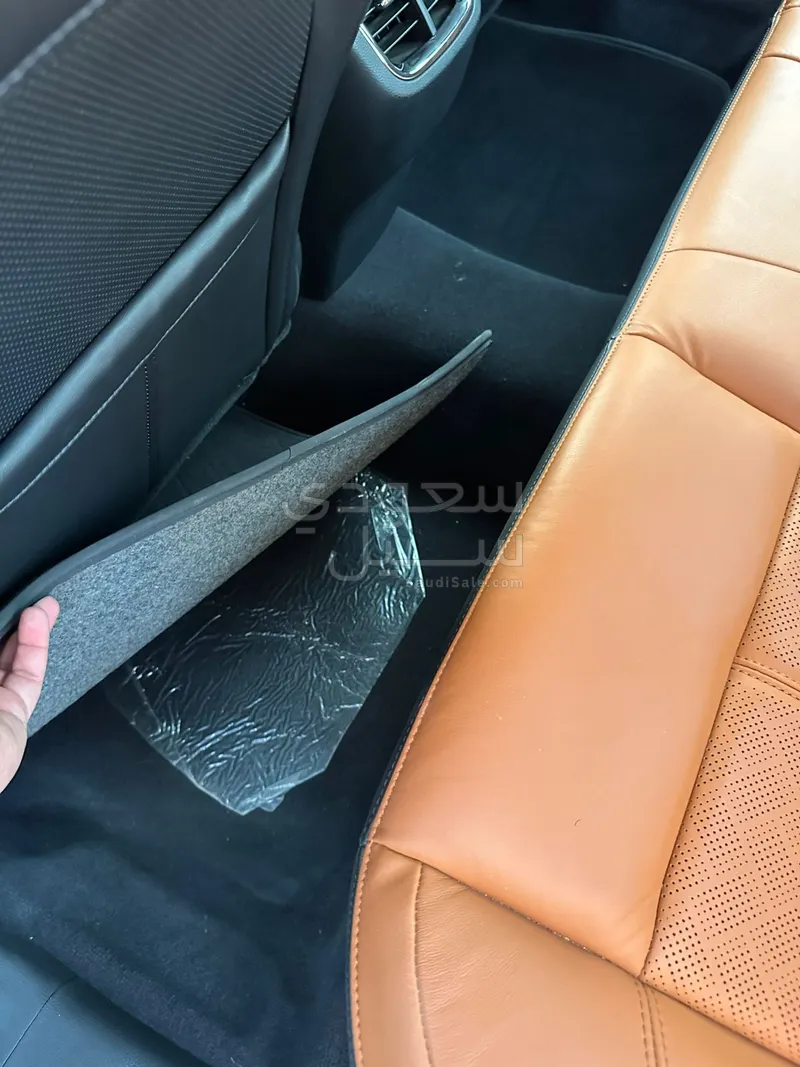 2021 فورد توروس تايتينيوم