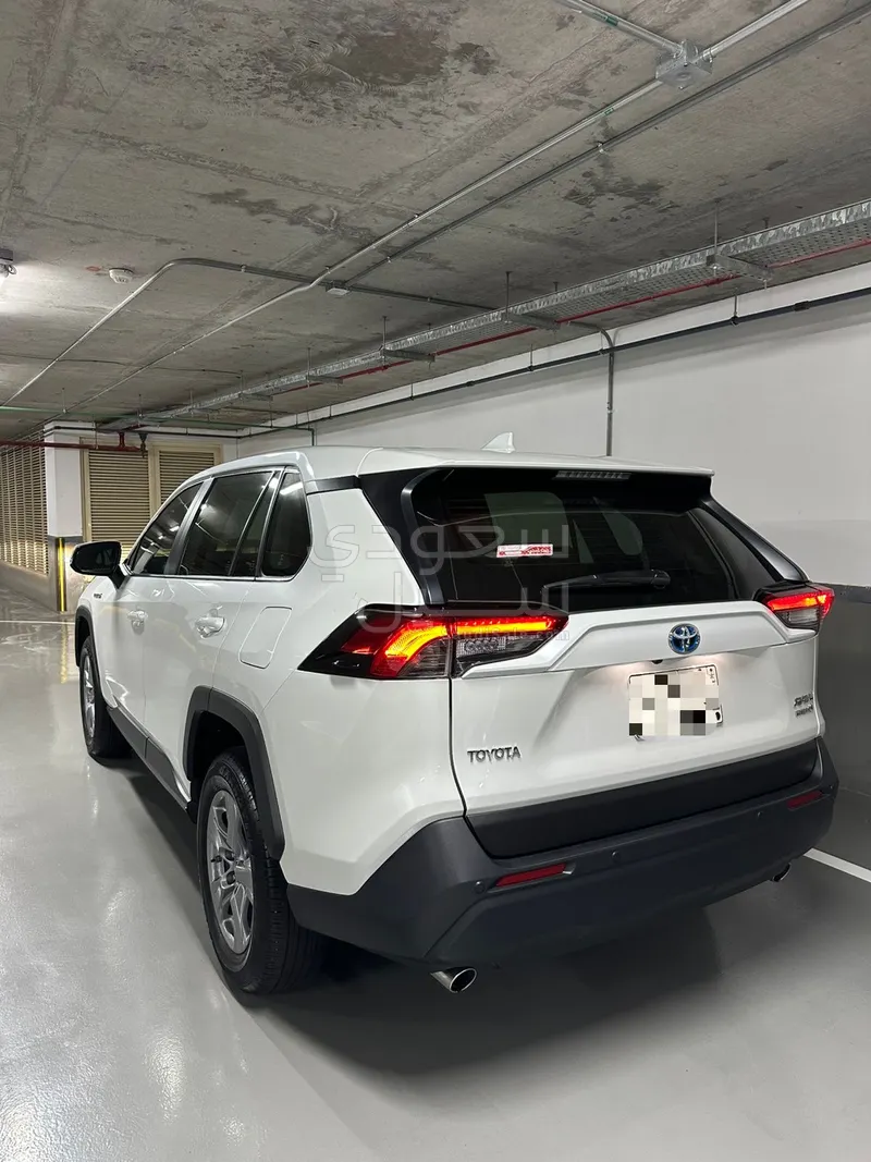 2024 تويوتا راف 4