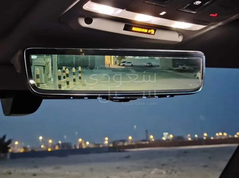 2021 لاند روفر ديفيندر اس اي