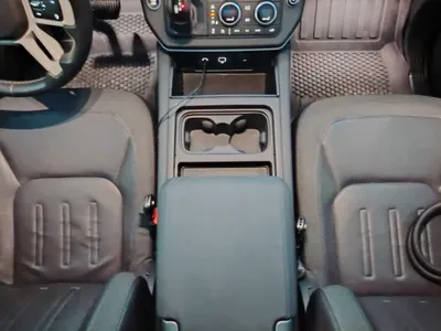 2021 لاند روفر ديفيندر اس اي