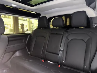 2023 لاند روفر ديفيندر 90