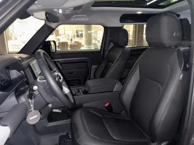 2023 لاند روفر ديفيندر 90