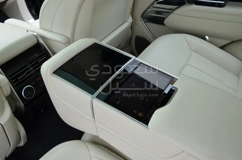 2025 لاند روفر رينج روفر اوتوبيوغرافي