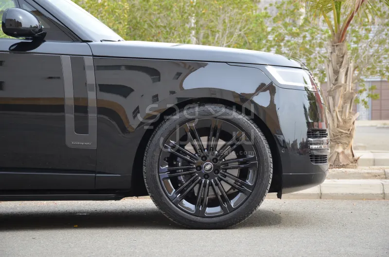 2025 لاند روفر رينج روفر اوتوبيوغرافي