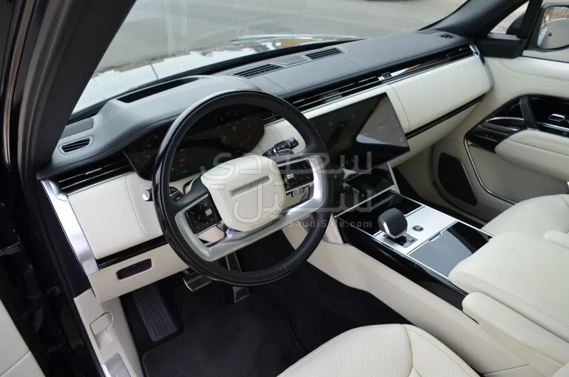 2025 لاند روفر رينج روفر اوتوبيوغرافي