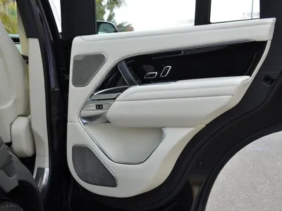 2025 لاند روفر رينج روفر اوتوبيوغرافي