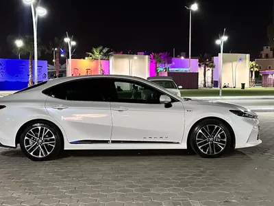 2025 تويوتا كامري لومير