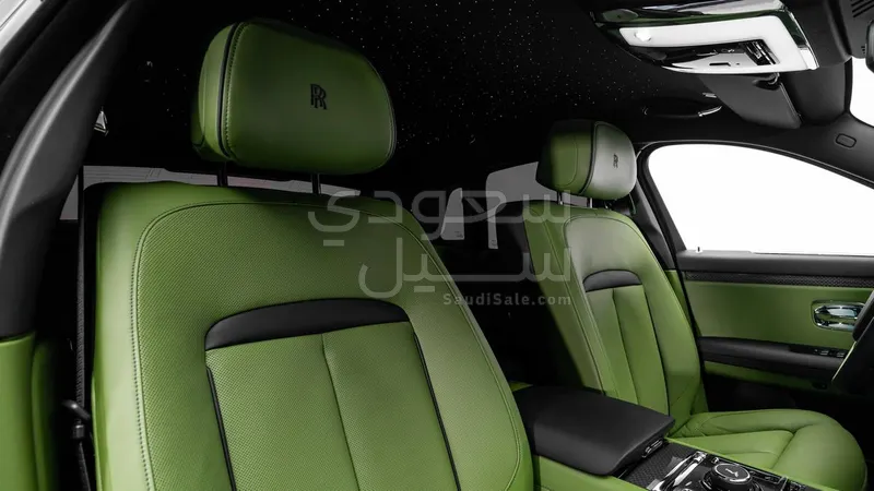2024 رولز رويس قوست بلاك بادج
