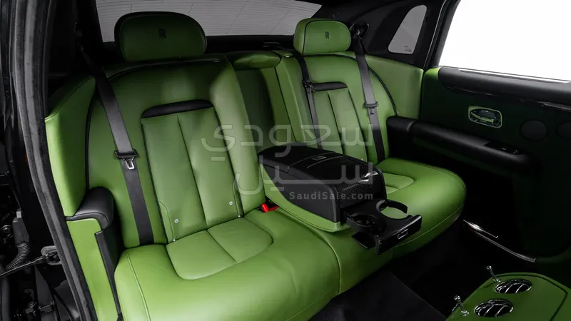 2024 رولز رويس قوست بلاك بادج