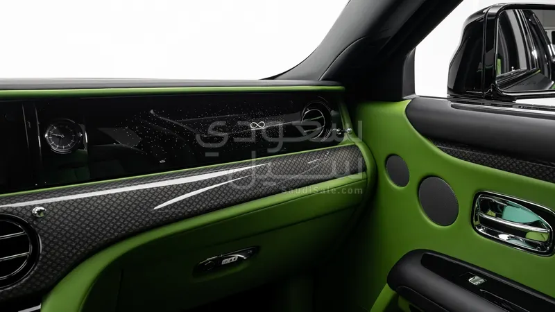 2024 رولز رويس قوست بلاك بادج