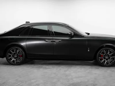 2024 رولز رويس قوست بلاك بادج