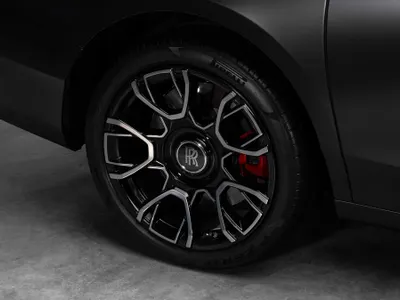 2024 رولز رويس قوست بلاك بادج