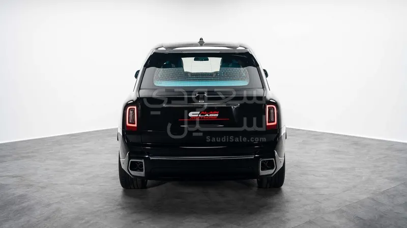 2026 رولز رويس كولينان سلفر بادج