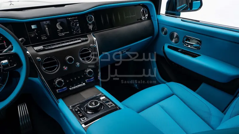 2026 رولز رويس كولينان سلفر بادج