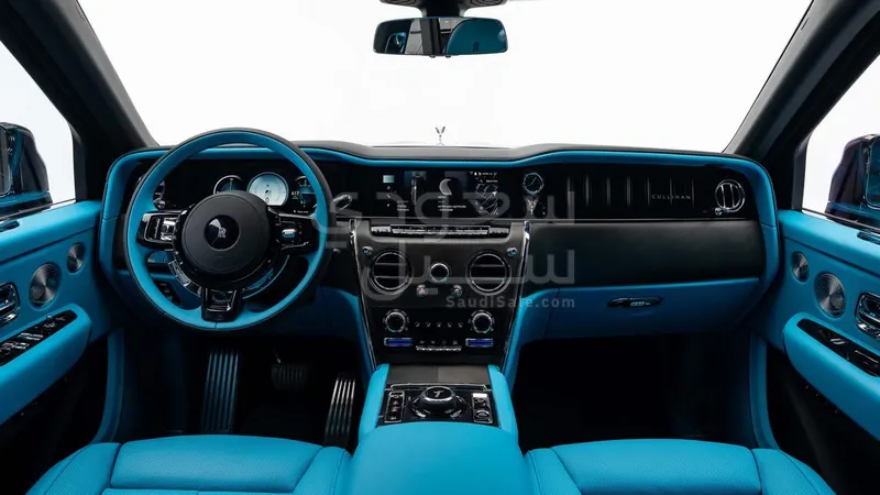 2026 رولز رويس كولينان سلفر بادج