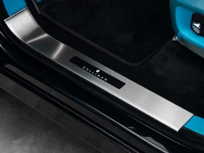 2026 رولز رويس كولينان سلفر بادج