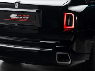 2026 رولز رويس كولينان سلفر بادج