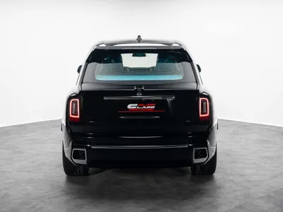 2026 رولز رويس كولينان سلفر بادج