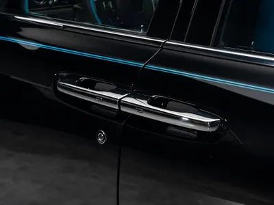 2026 رولز رويس كولينان سلفر بادج