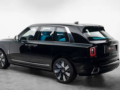 2026 رولز رويس كولينان سلفر بادج