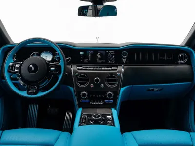 2026 رولز رويس كولينان سلفر بادج