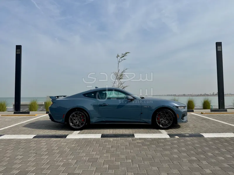 2024 فورد موستانغ جي تي